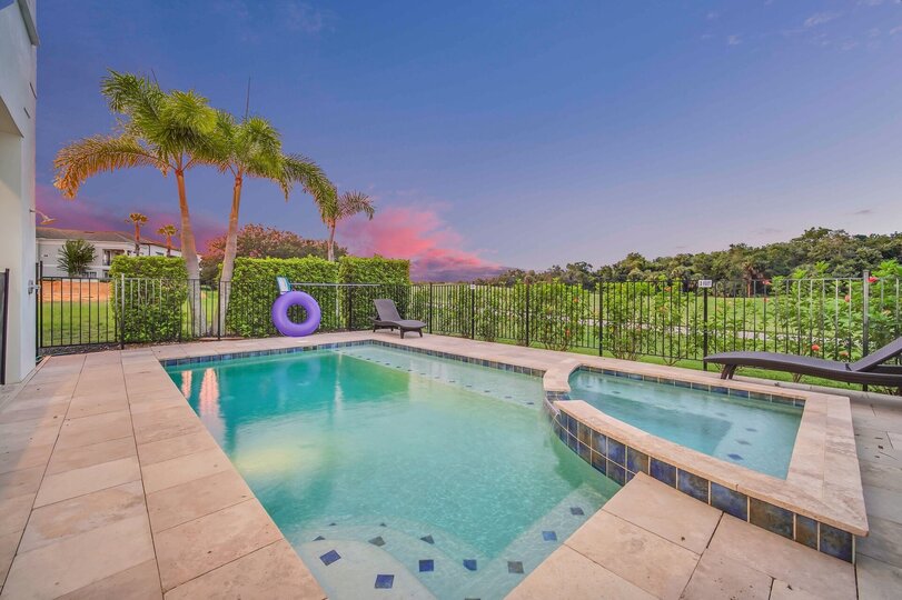 Elegante Oase: 5-Bett-Villa in Orlando, 6633