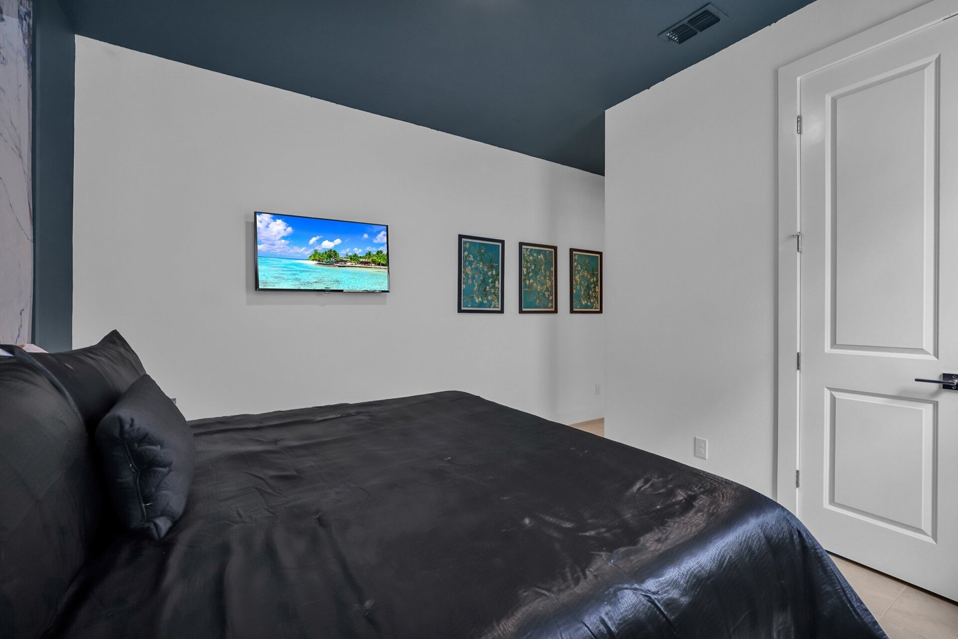 Entspannen Sie sich stilvoll in diesem 13 Schlafzimmer umfassenden Orlando Mansion 6636