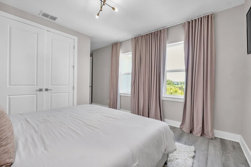 Entspannen Sie sich stilvoll in diesem 13 Schlafzimmer umfassenden Orlando Mansion 6636