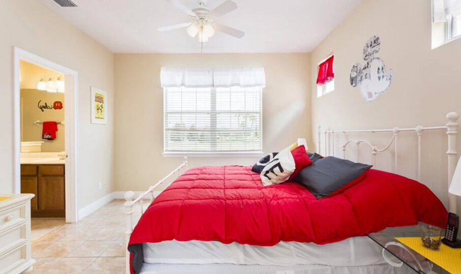 Luxuriöse Villa mit 4 Schlafzimmern in Orlando Oasis, 6643
