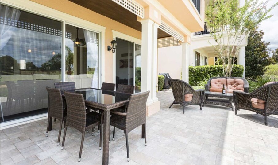 Luxuriöse Villa mit 4 Schlafzimmern in Orlando Oasis, 6643