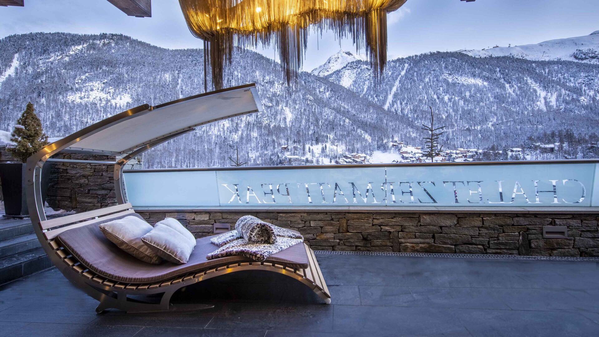 Matterhornblick und alpine Eleganz, Luxus-Walliser-Chalet 1407