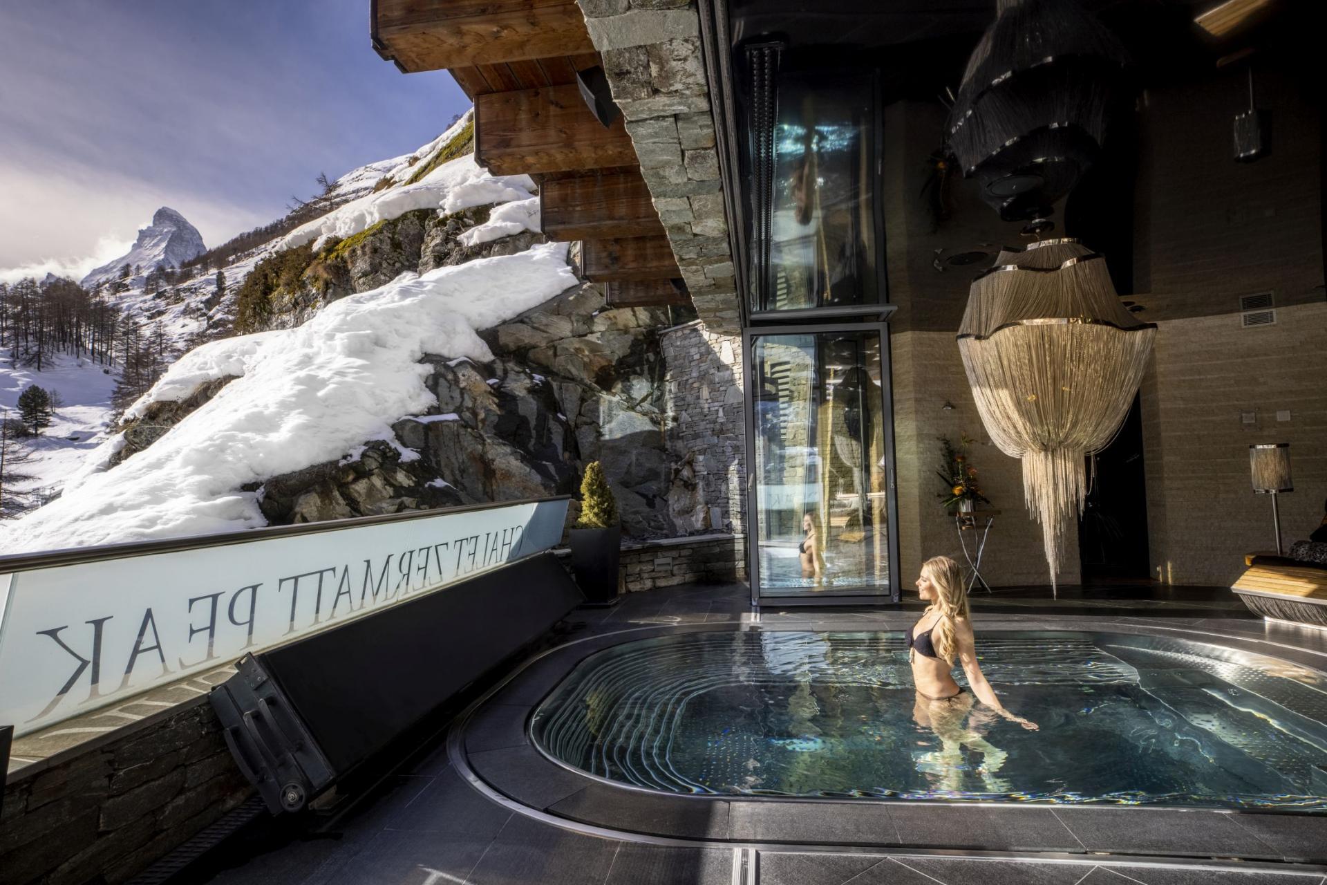Matterhornblick und alpine Eleganz, Luxus-Walliser-Chalet 1407