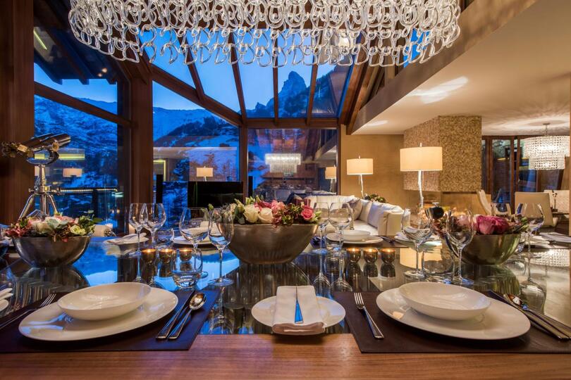 Matterhornblick und alpine Eleganz, Luxus-Walliser-Chalet 1407