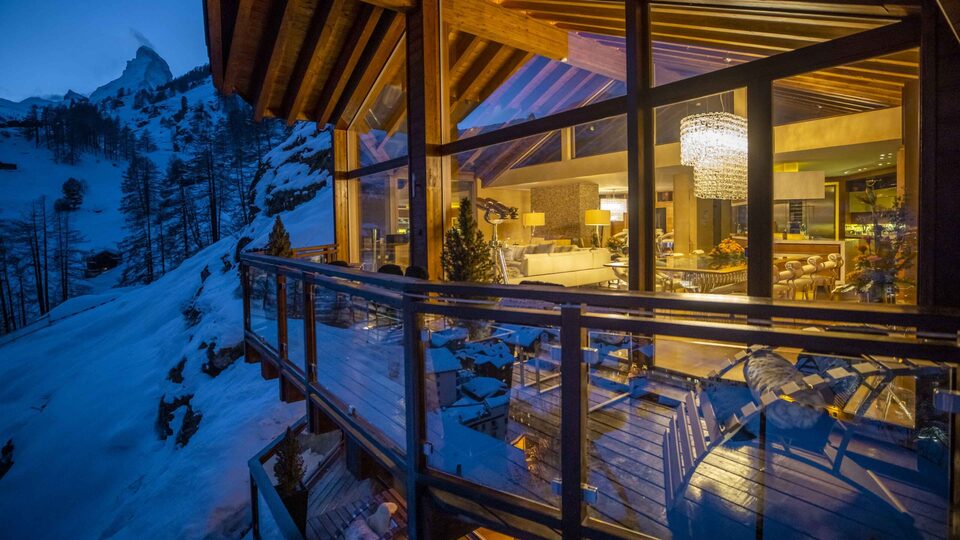 Matterhornblick und alpine Eleganz, Luxus-Walliser-Chalet 1407, Zermatt, Switzerland