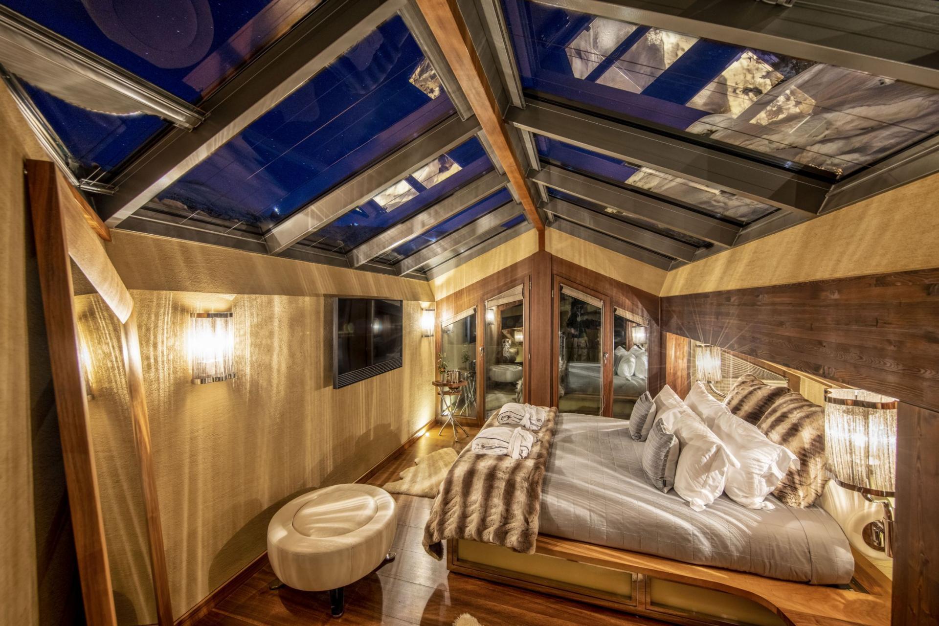Matterhornblick und alpine Eleganz, Luxus-Walliser-Chalet 1407