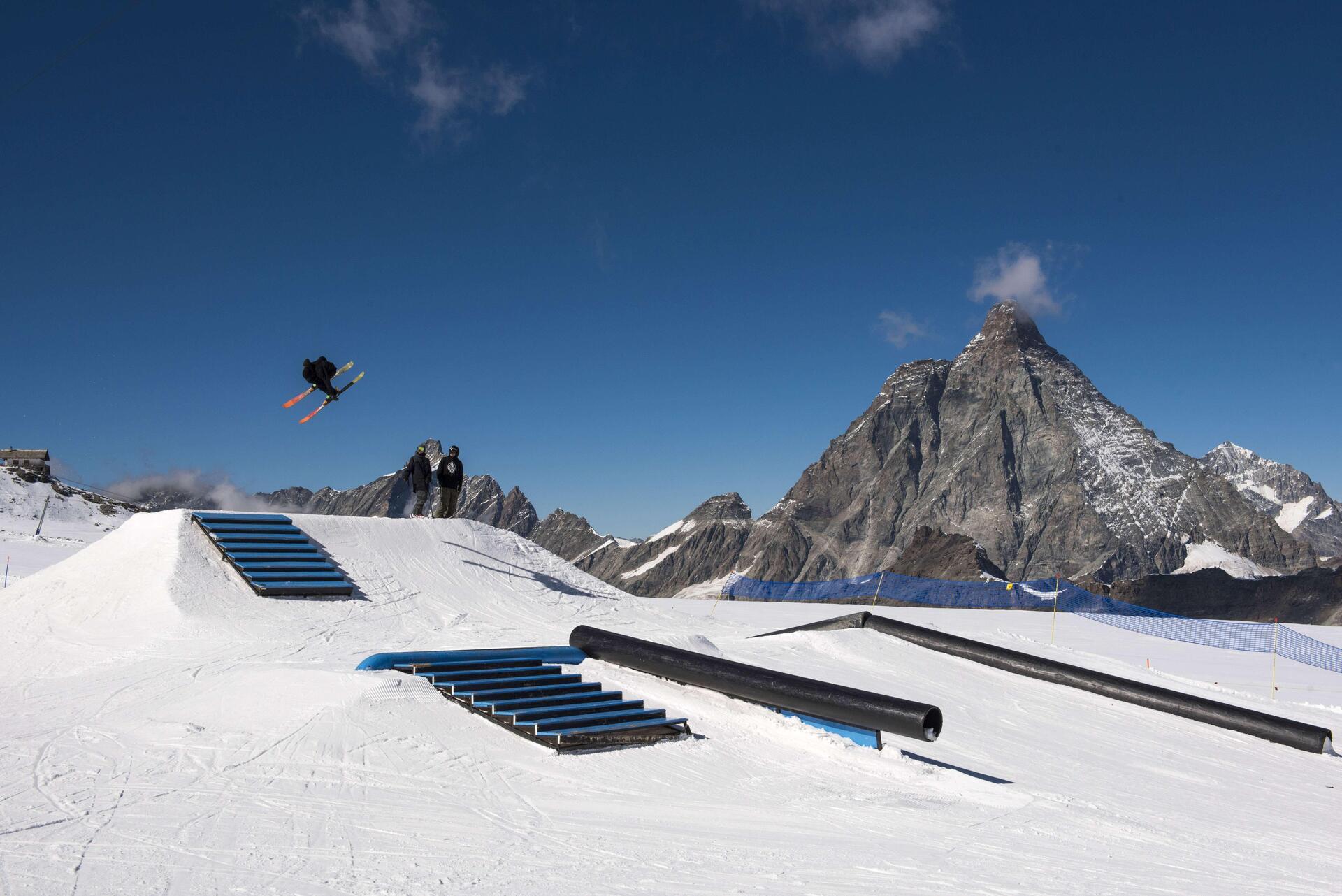 Matterhornblick und alpine Eleganz, Luxus-Walliser-Chalet 1407