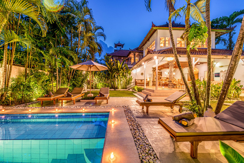 Seminyak Villa 2248: Luxuriöser tropischer Rückzugsort in Seminyak