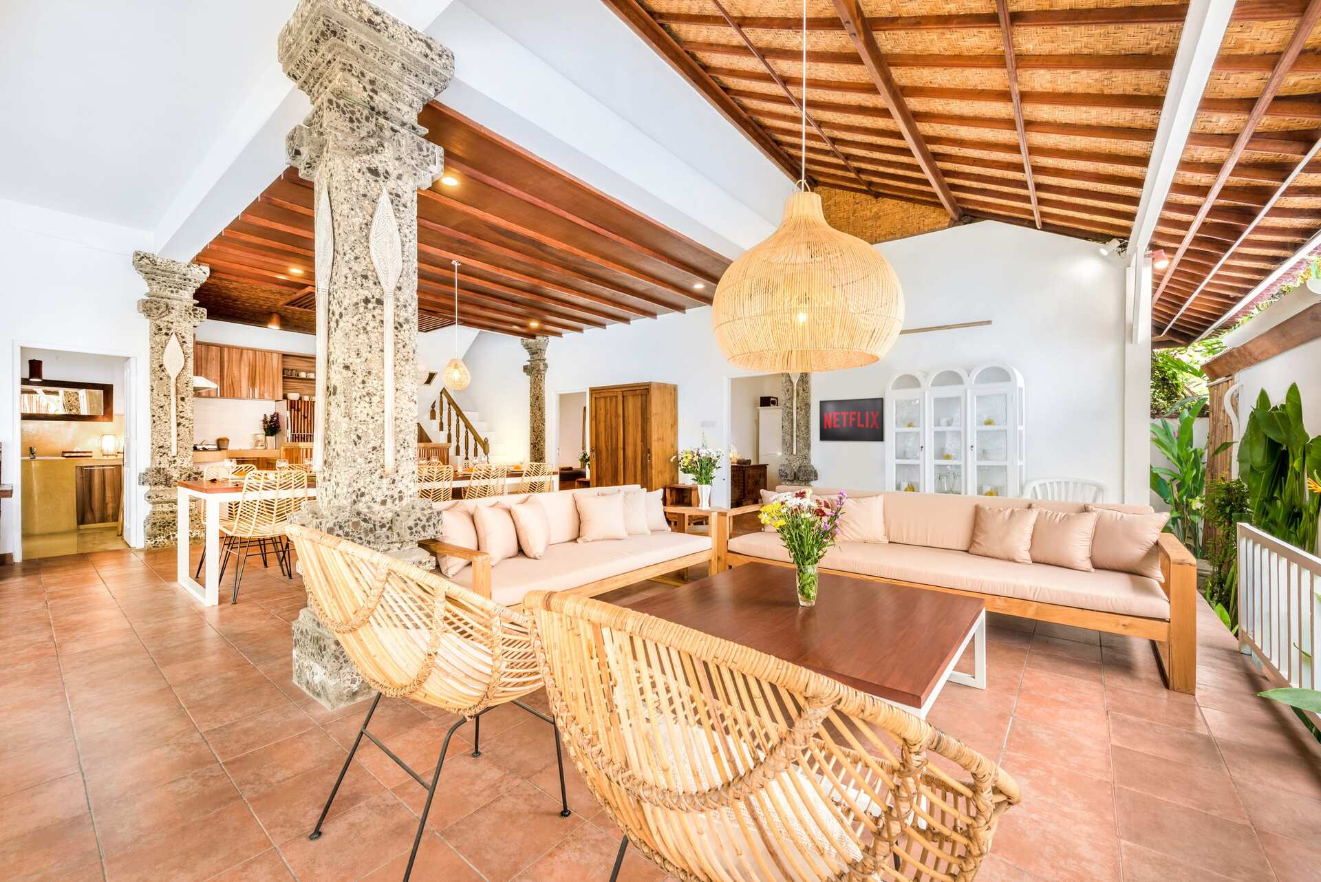 Seminyak Villa 2248: Luxuriöser tropischer Rückzugsort in Seminyak