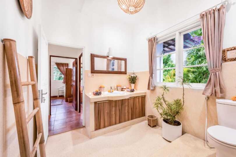 Seminyak Villa 2248: Luxuriöser tropischer Rückzugsort in Seminyak