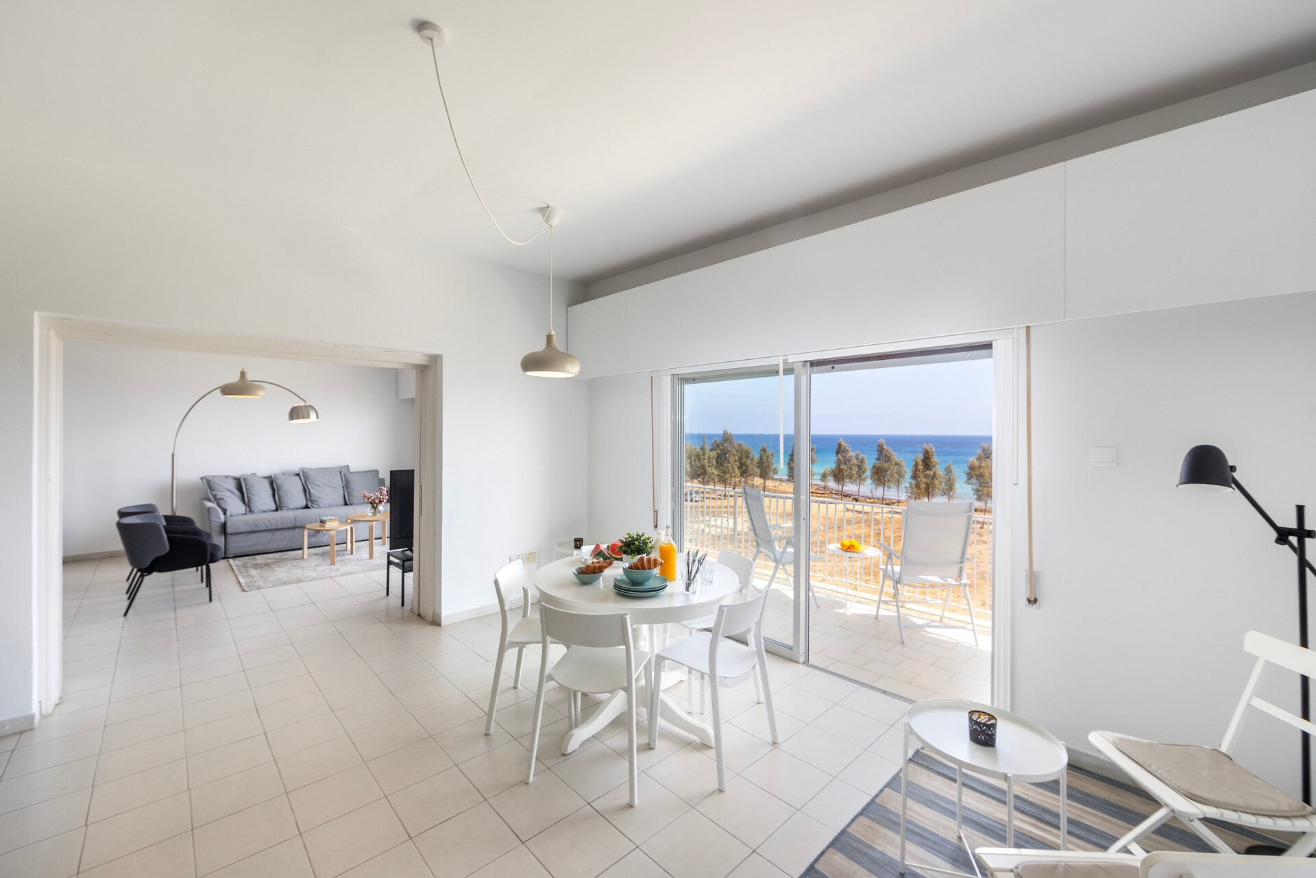 Moderne H2O Suite in der Nähe des Strandes von Ayia Triada