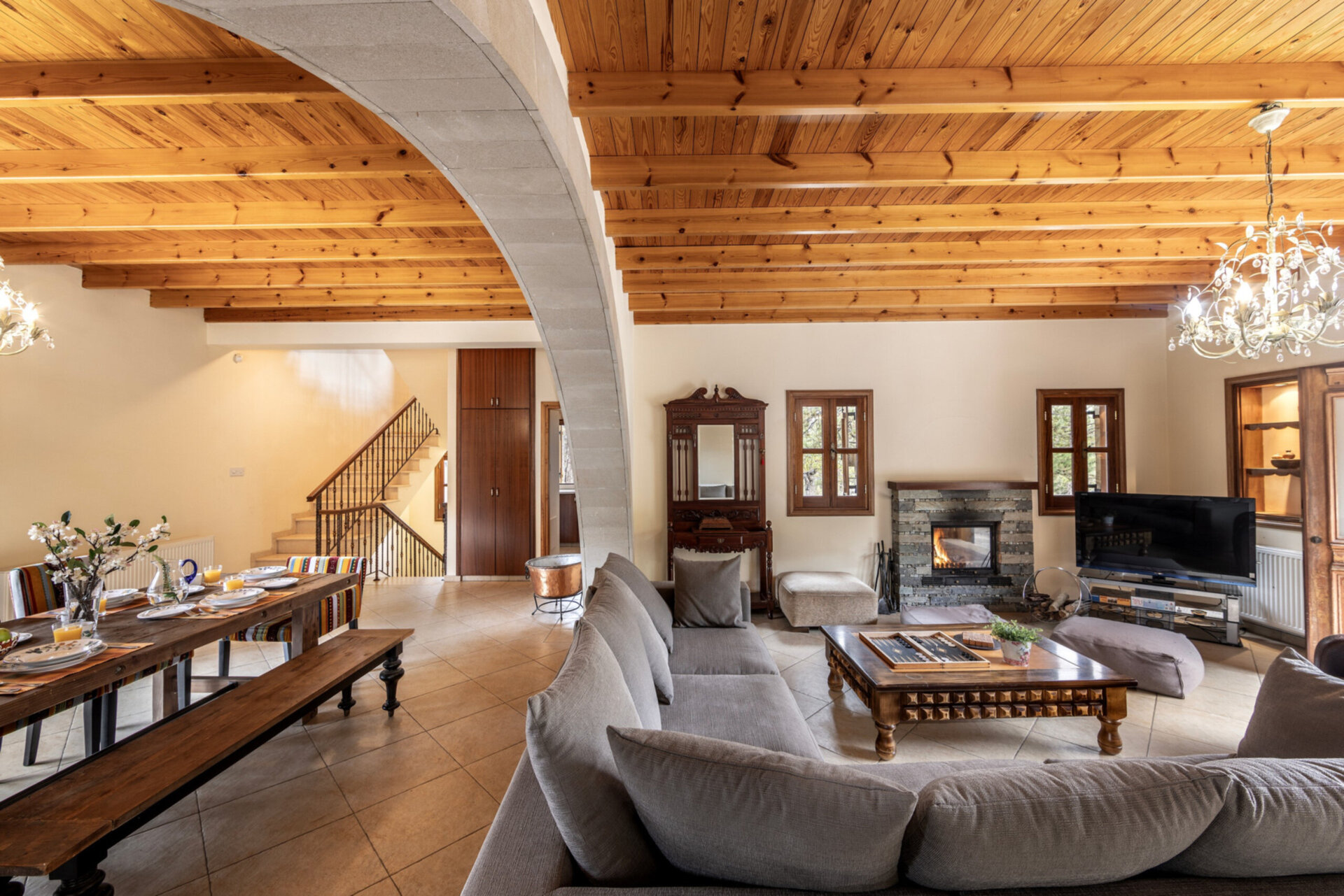 Die bezaubernde Villa mit 4 Schlafzimmern in Pedoulas, 1005