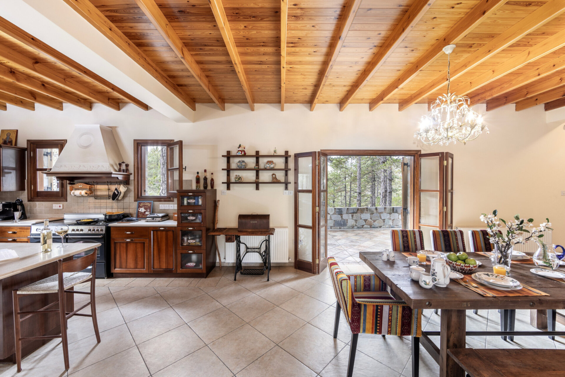 Die bezaubernde Villa mit 4 Schlafzimmern in Pedoulas, 1005