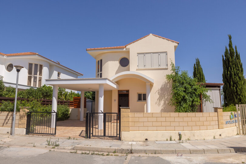 Gemütliche Villa mit 3 Schlafzimmern in Larnaka 1000