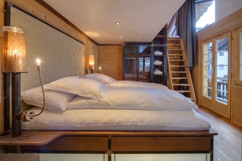 Erhabene Eleganz mit Blick auf das Matterhorn, Wallis Chalet 1012