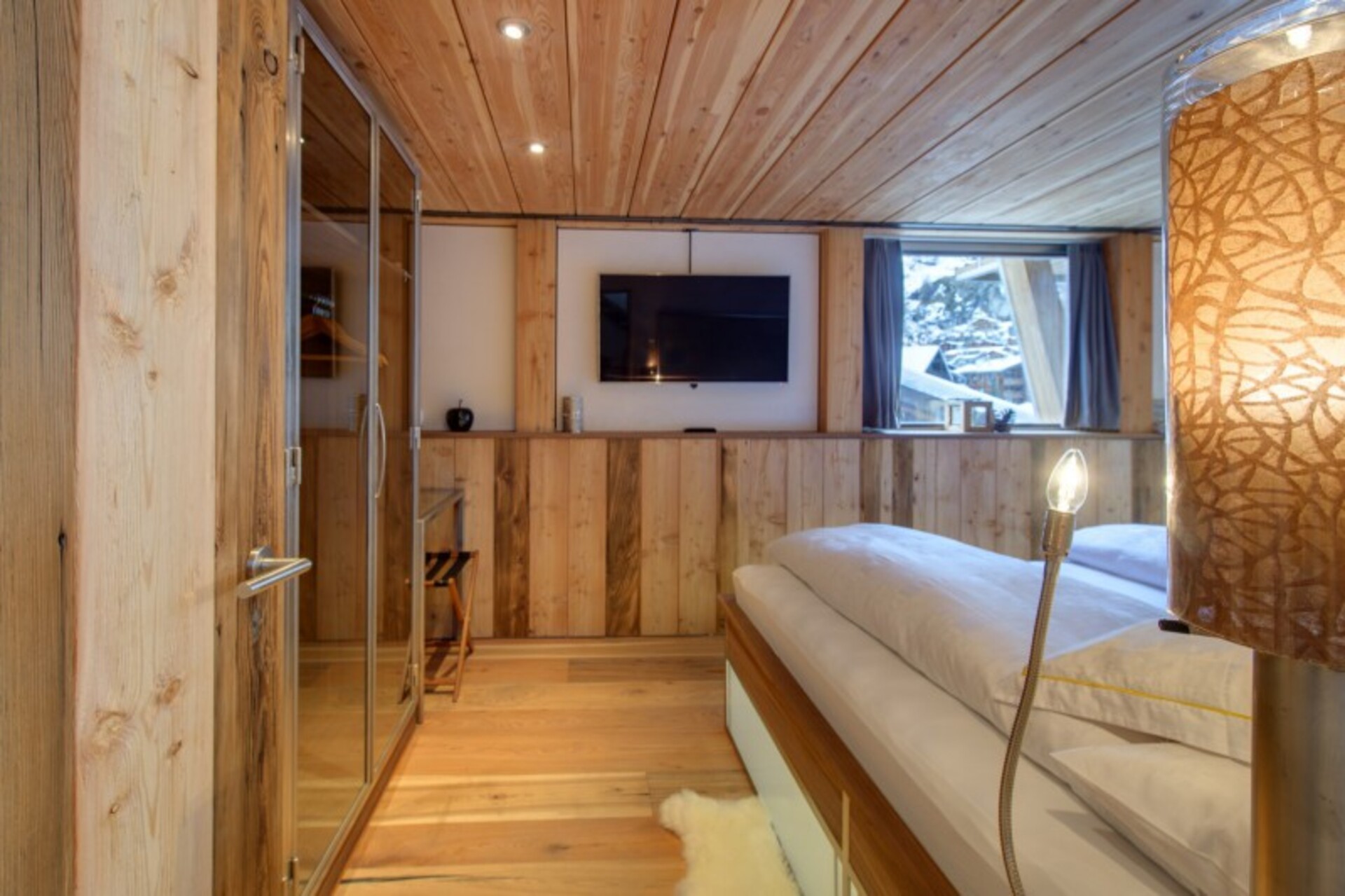 Erhabene Eleganz mit Blick auf das Matterhorn, Wallis Chalet 1012