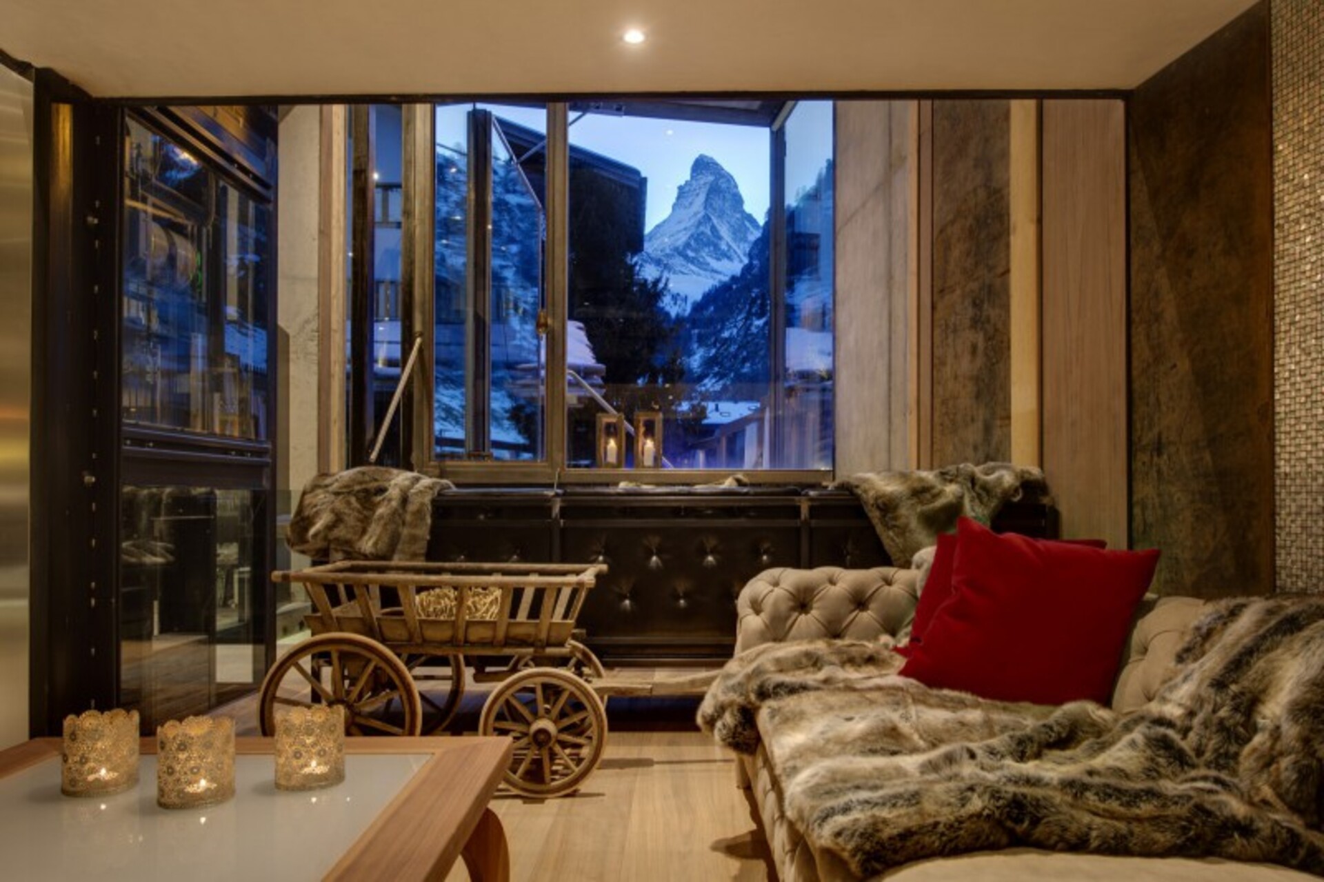 Ein Loft der Erhabenheit unter dem Matterhorn, Wallis Chalet 1204