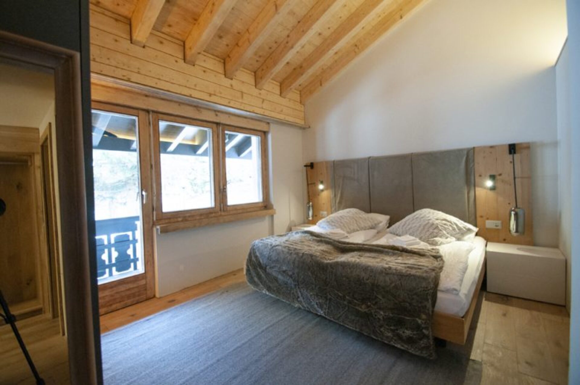 Alpine Eleganz mit Matterhornblick, Walliser Chalet 1022