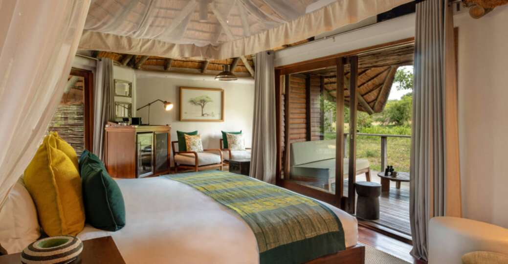 Secluded Treehouse Retreat with River & Bush Views 1057