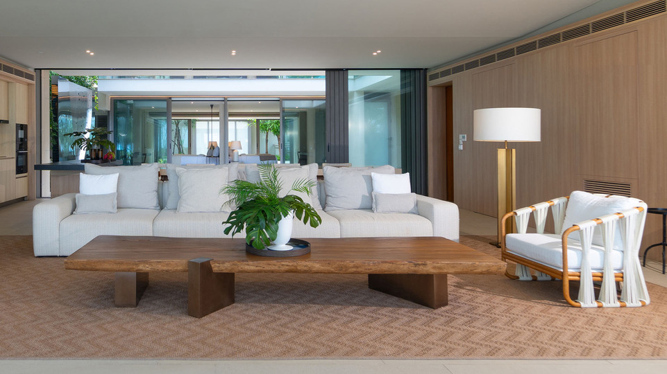 Veyla Beach Villa 6 - Sleek and comfortable living area