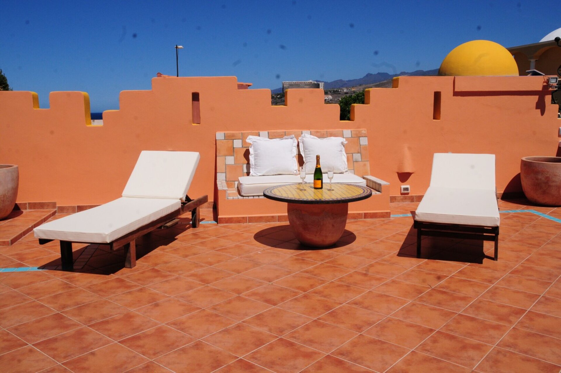 Entspannender Kurzurlaub auf den Kanarischen Inseln – Villa mit 5 Schlafzimmern, Canarias Villa 1046