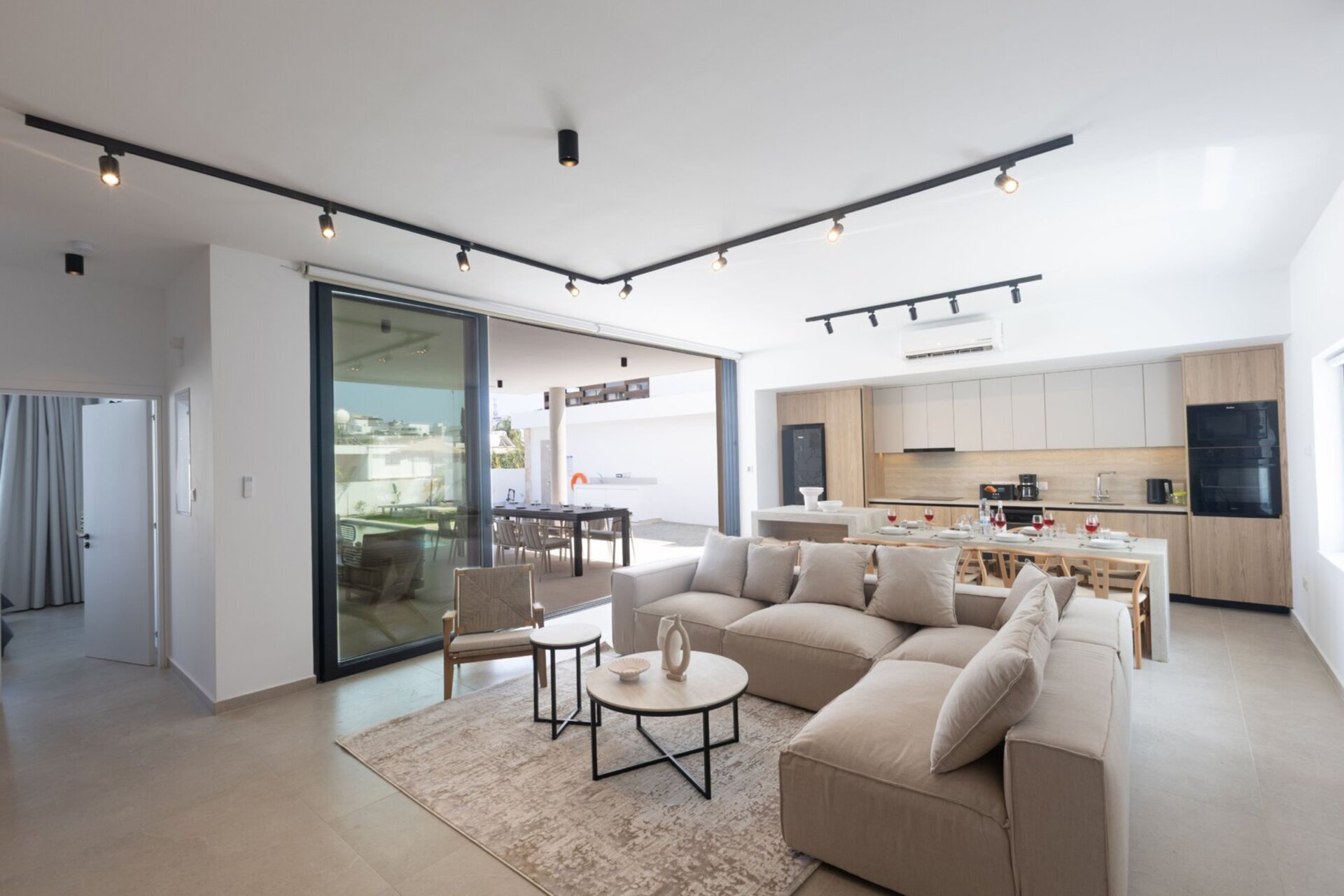 Luxuriöse 5-Schlafzimmer-Villa mit privatem Pool, Ayia Napa Villa 1104