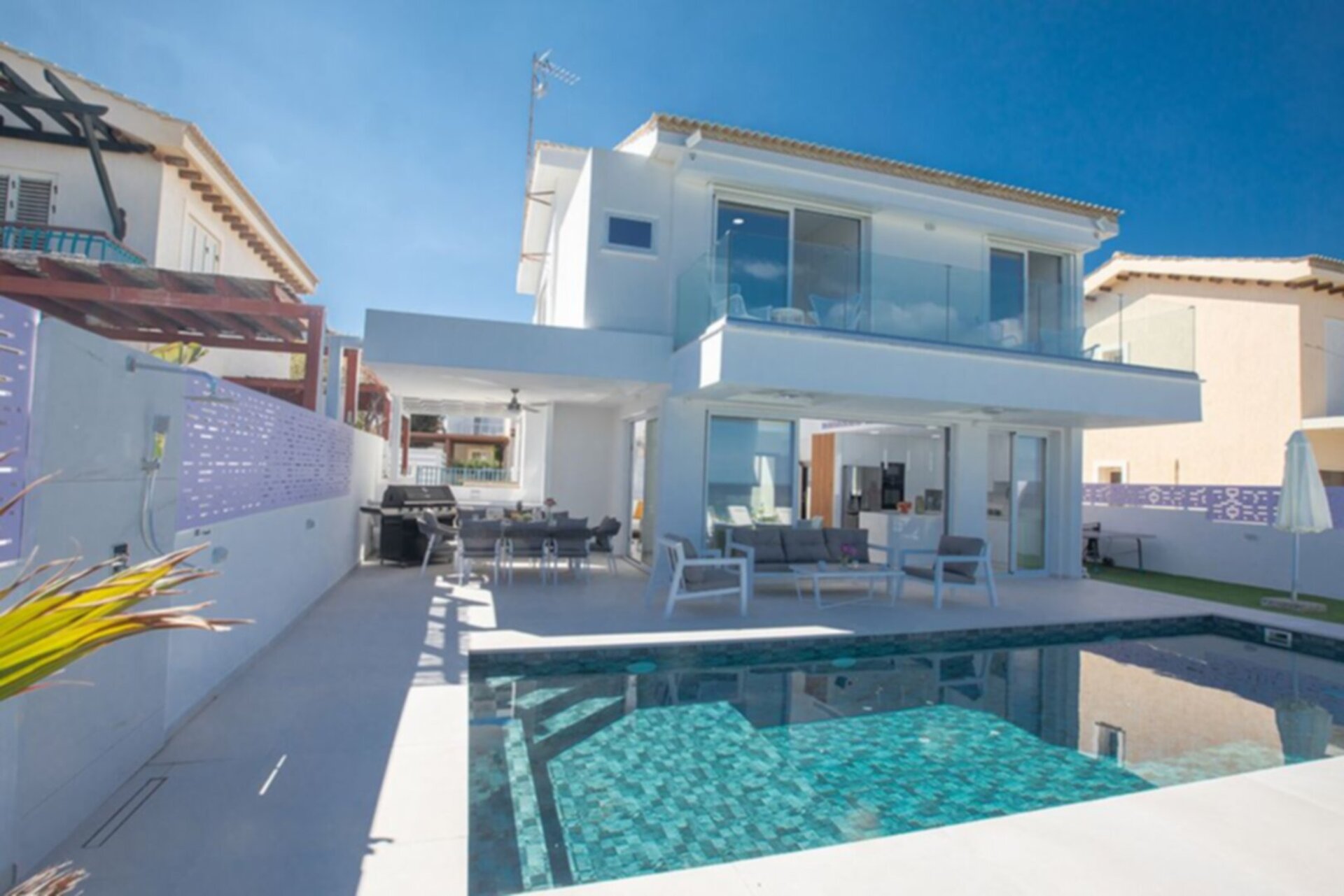 Moderne Villa mit Whirlpool und Grillplatz, Villa 1027 in Protaras