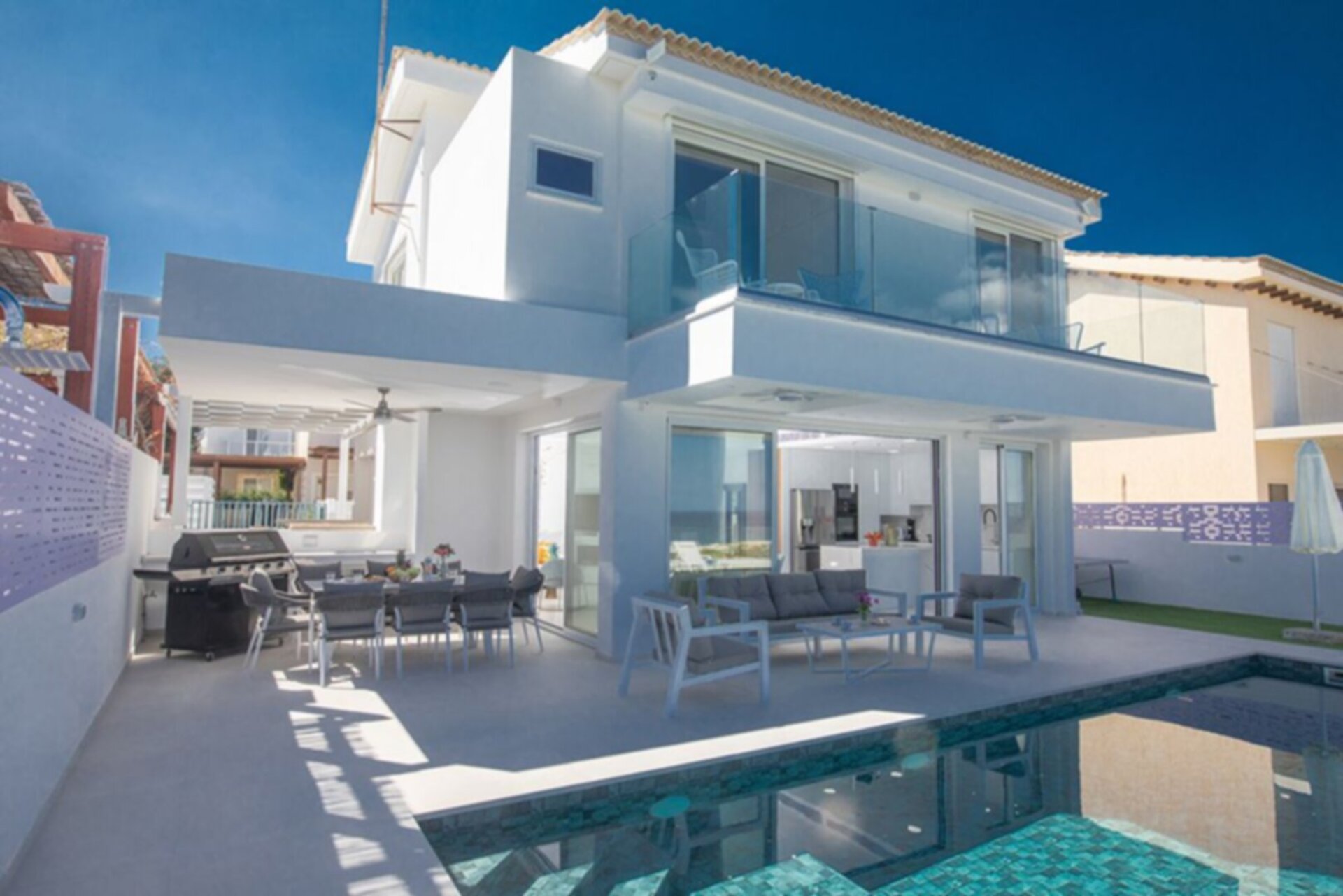 Moderne Villa mit Whirlpool und Grillplatz, Villa 1027 in Protaras