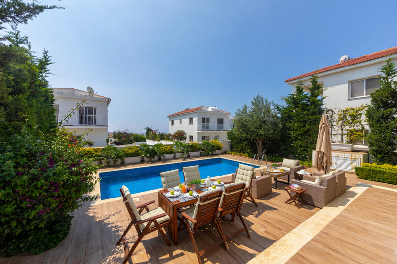 5-Sterne-Villa Napa Bay Vista – Modernes Refugium mit Meerblick