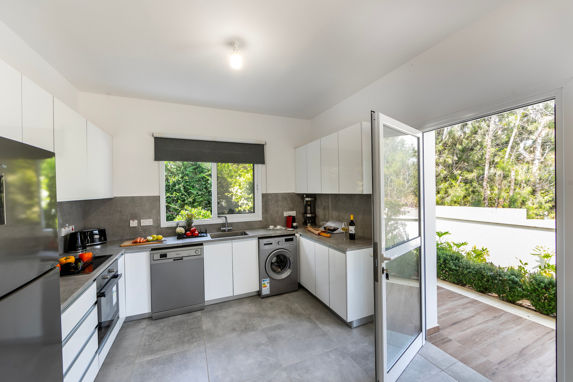 5-Sterne-Villa Napa Bay Vista – Modernes Refugium mit Meerblick