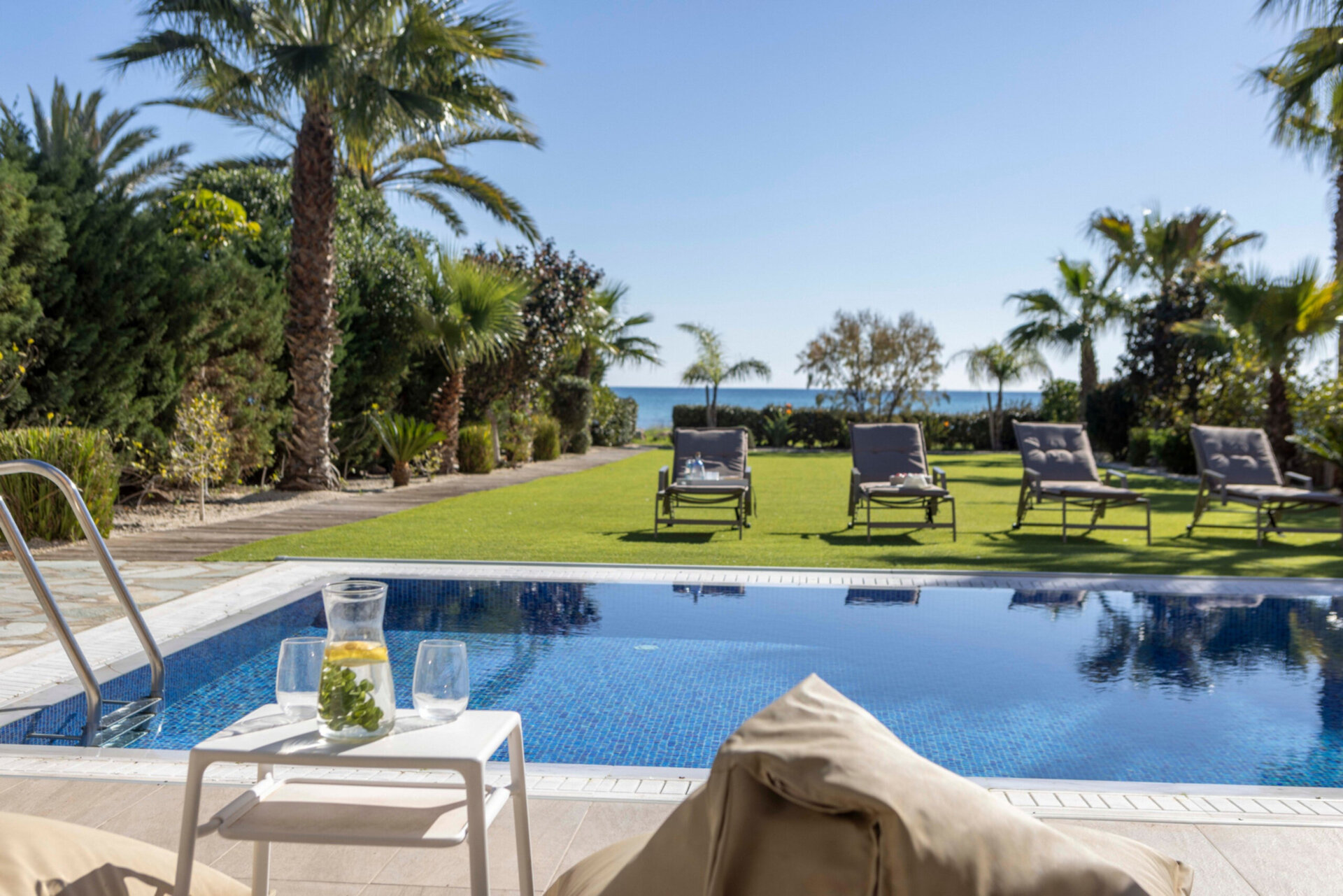 5-Sterne-Villa Ayia Napa Ionion Seafront – Luxuriöser Strandurlaub