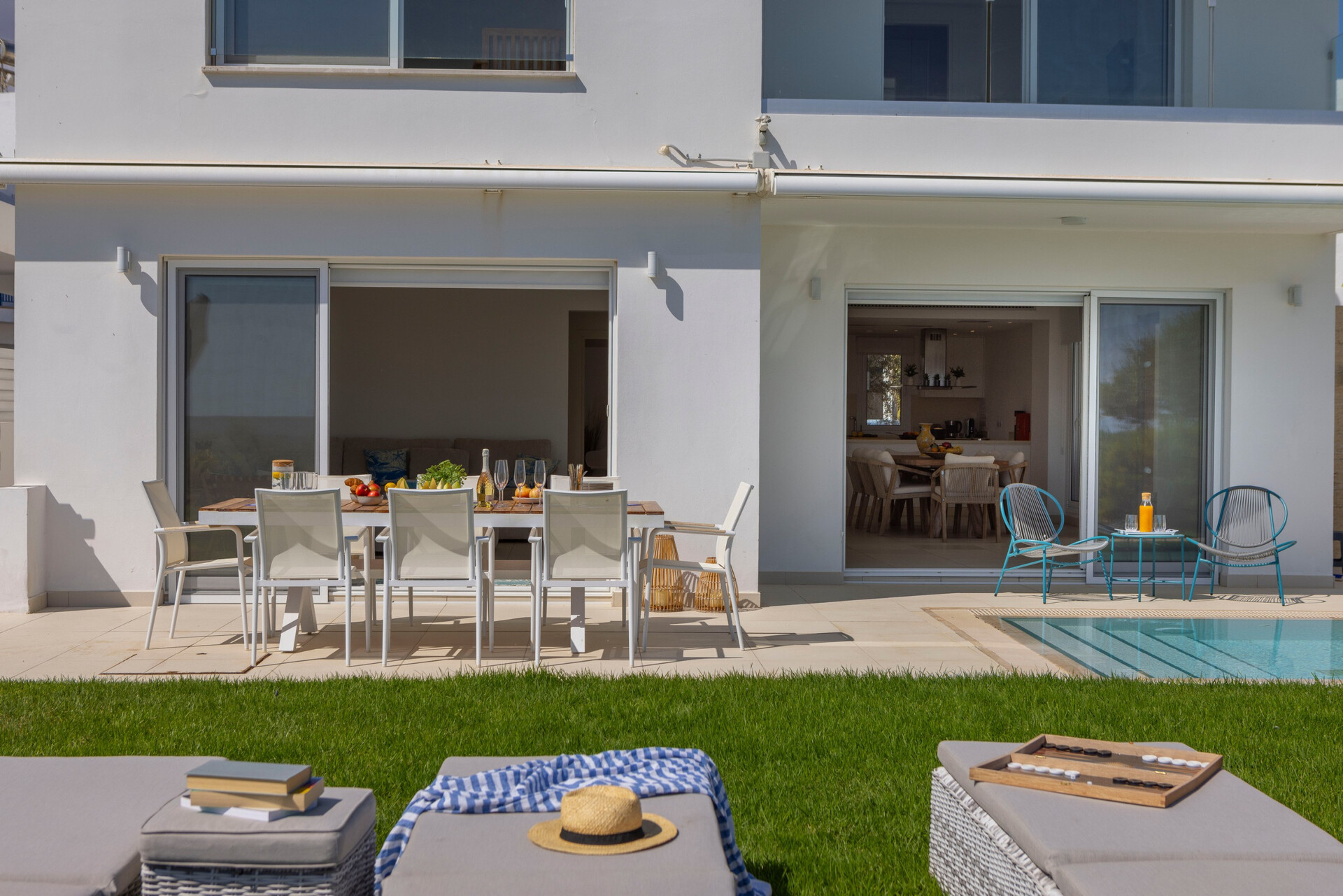 5-Sterne-Villa Sirina Paradise Seafront – Exklusives Strandrefugium
