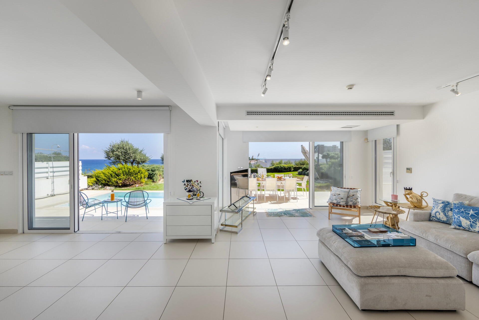 5-Sterne-Villa Sirina Paradise Seafront – Exklusives Strandrefugium