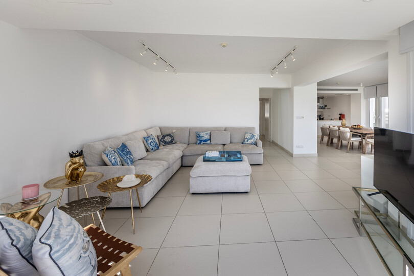5-Sterne-Villa Sirina Paradise Seafront – Exklusives Strandrefugium