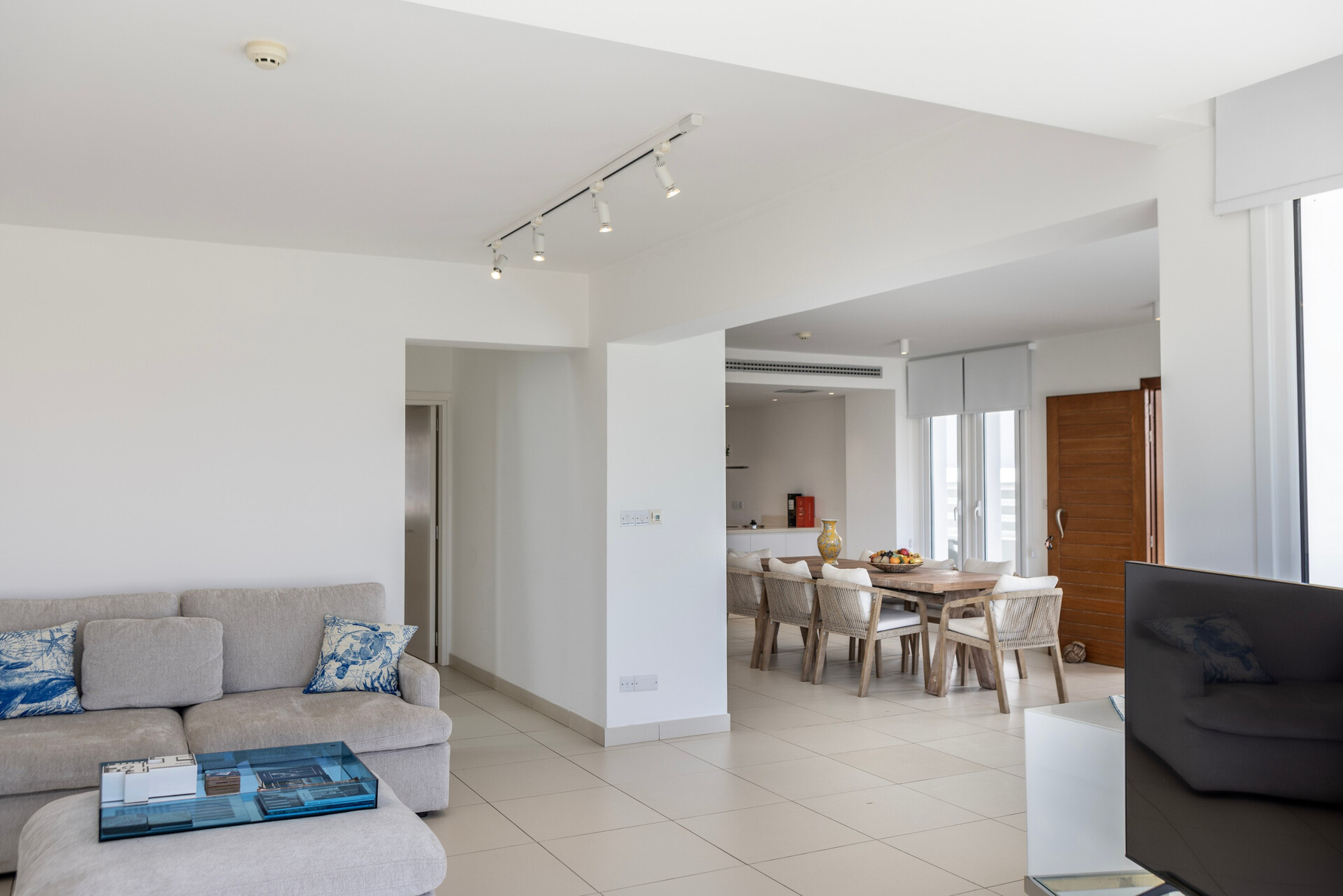 5-Sterne-Villa Sirina Paradise Seafront – Exklusives Strandrefugium
