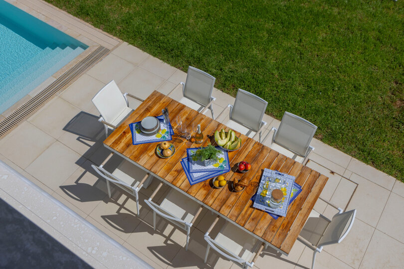 5-Sterne-Villa Sirina Paradise Seafront – Exklusives Strandrefugium