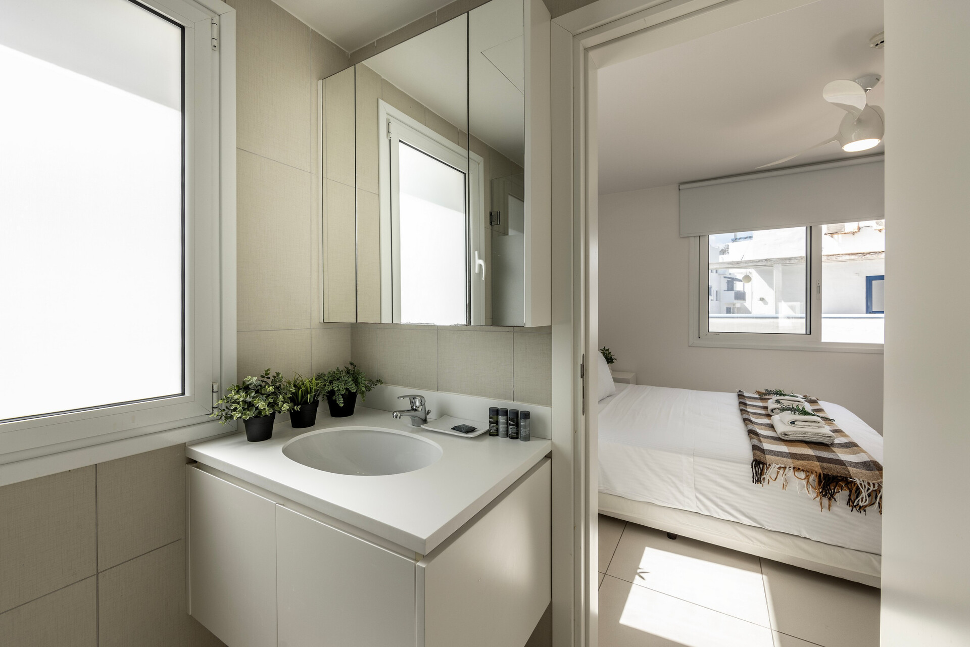 5-Sterne-Villa Sirina Paradise Seafront – Exklusives Strandrefugium