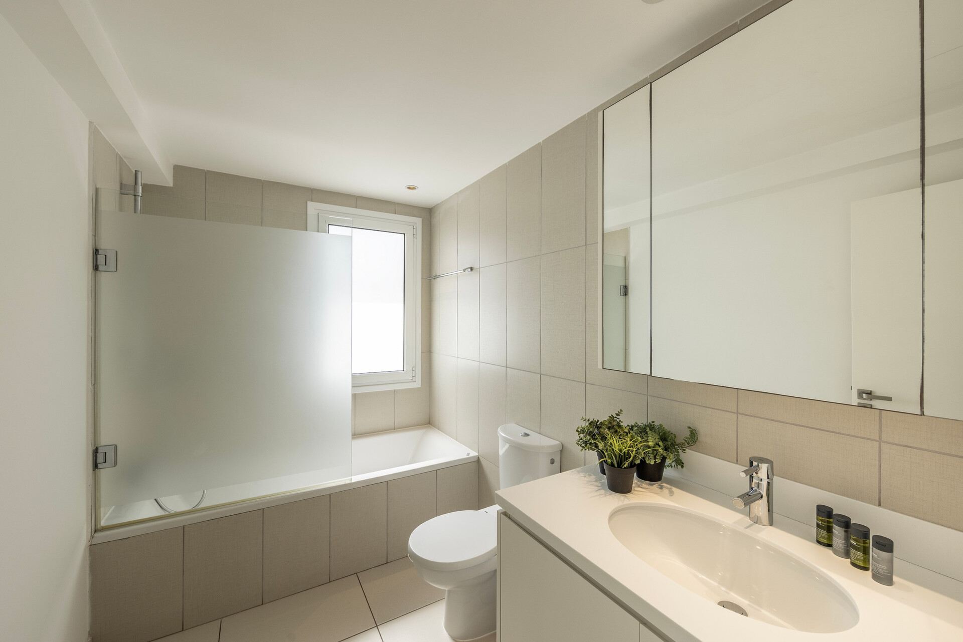 5-Sterne-Villa Sirina Paradise Seafront – Exklusives Strandrefugium