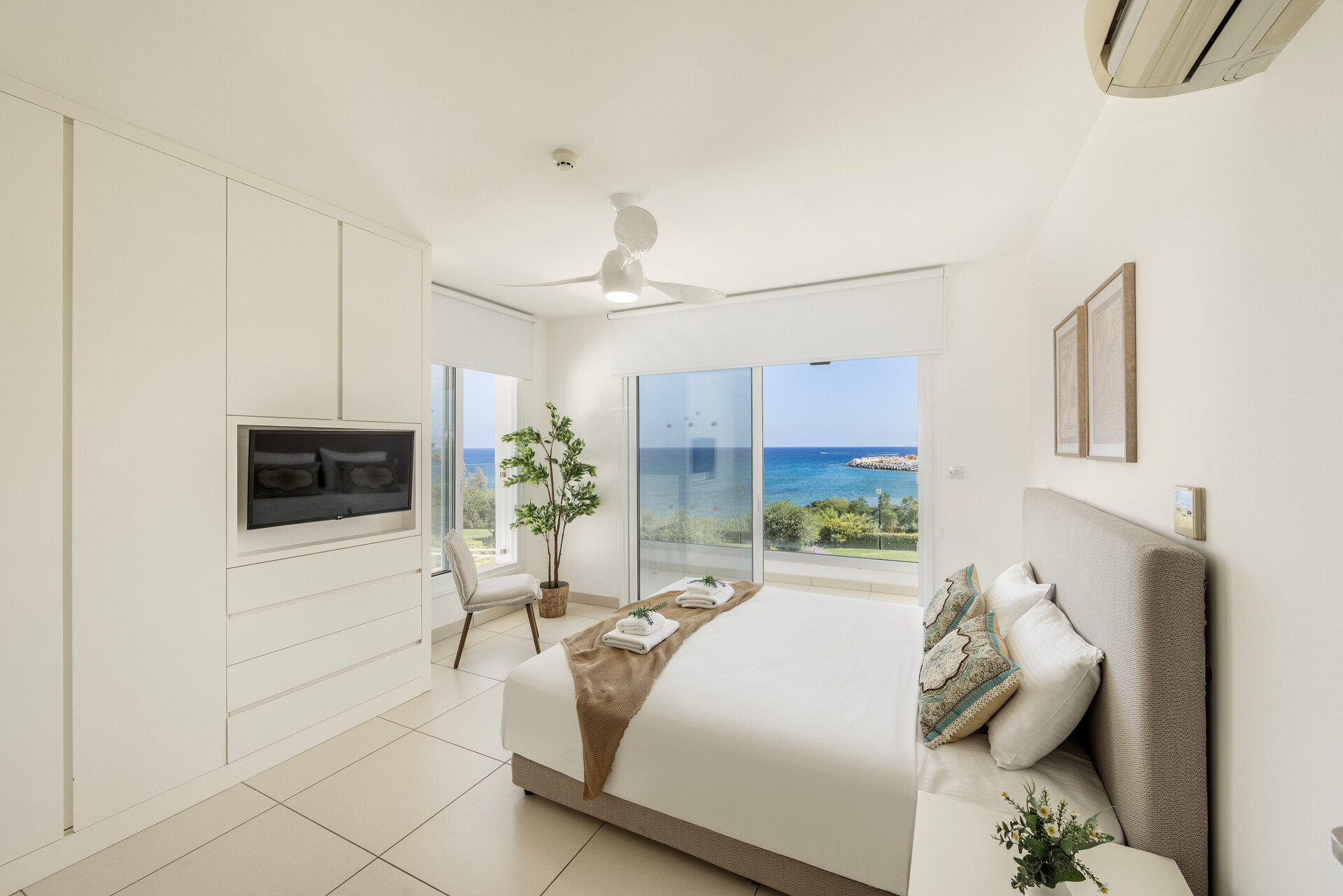5-Sterne-Villa Sirina Paradise Seafront – Exklusives Strandrefugium