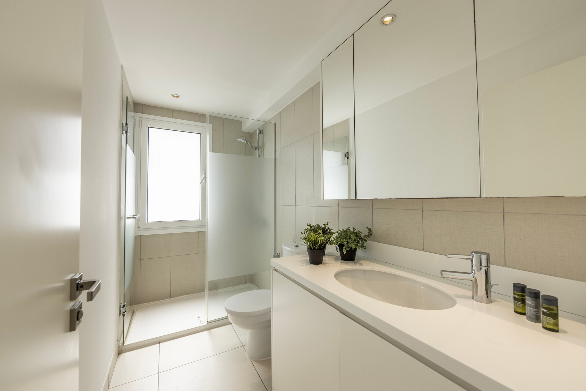 5-Sterne-Villa Sirina Paradise Seafront – Exklusives Strandrefugium