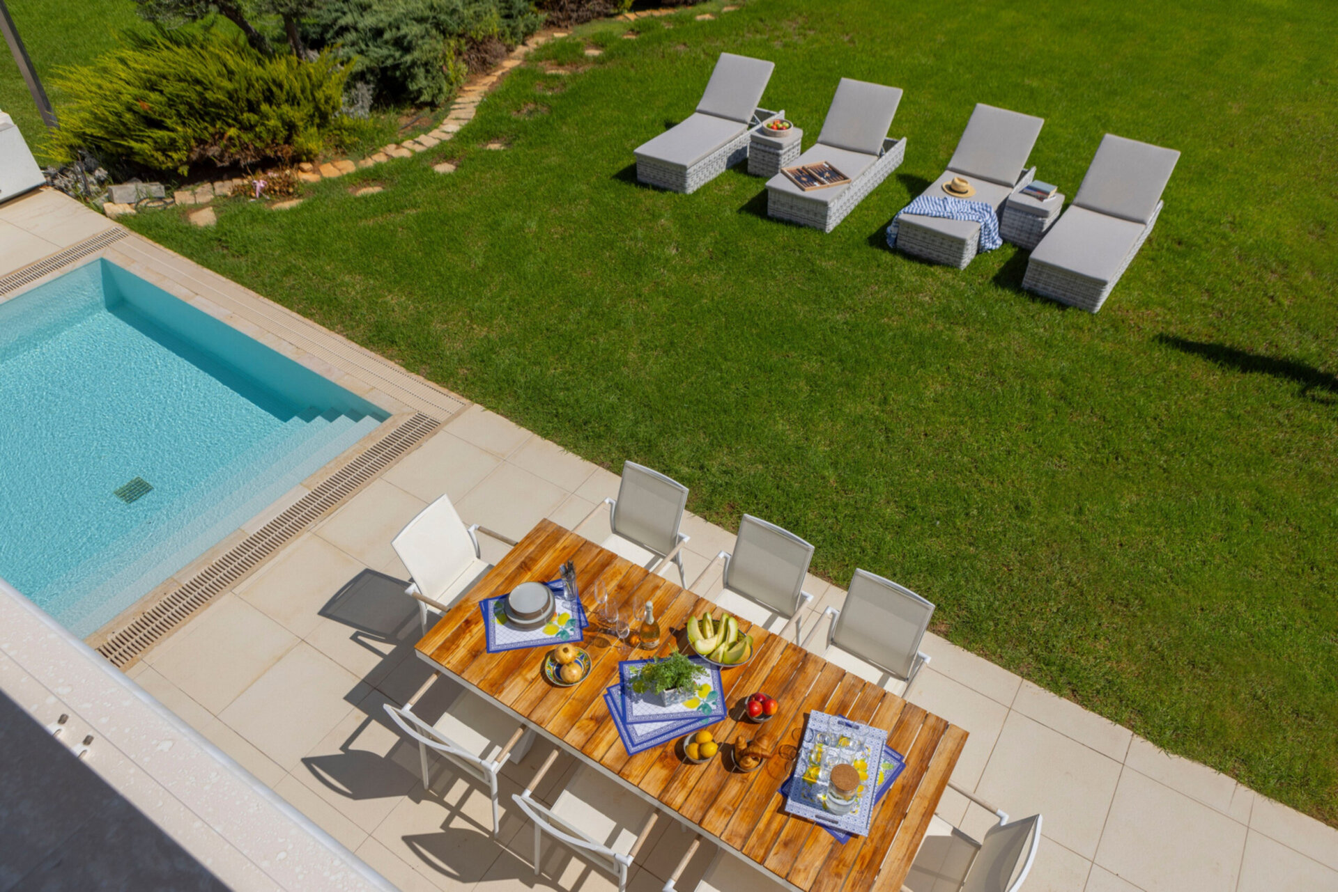 5-Sterne-Villa Sirina Paradise Seafront – Exklusives Strandrefugium