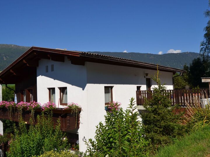 Ferienwohnung mit 2 Schlafzimmern und Bergblick in Imst, für 4 Personen, 1291
