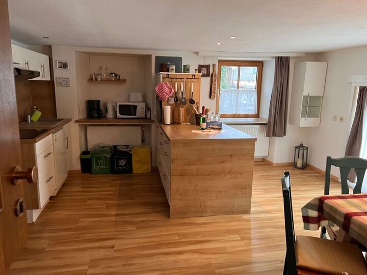 Idyllisches 3-Zimmer-Apartment in Reutte, 6 Schlafplätze, 1296