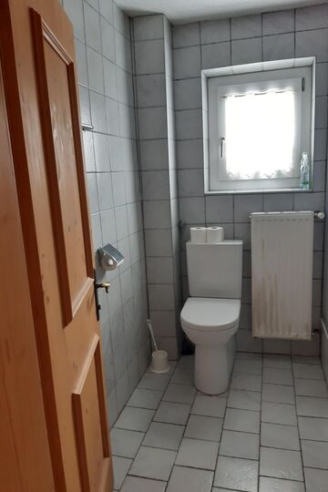 Ruhige 2-Bett-Wohnung in Reutte, 4 Schlafplätze, 1304