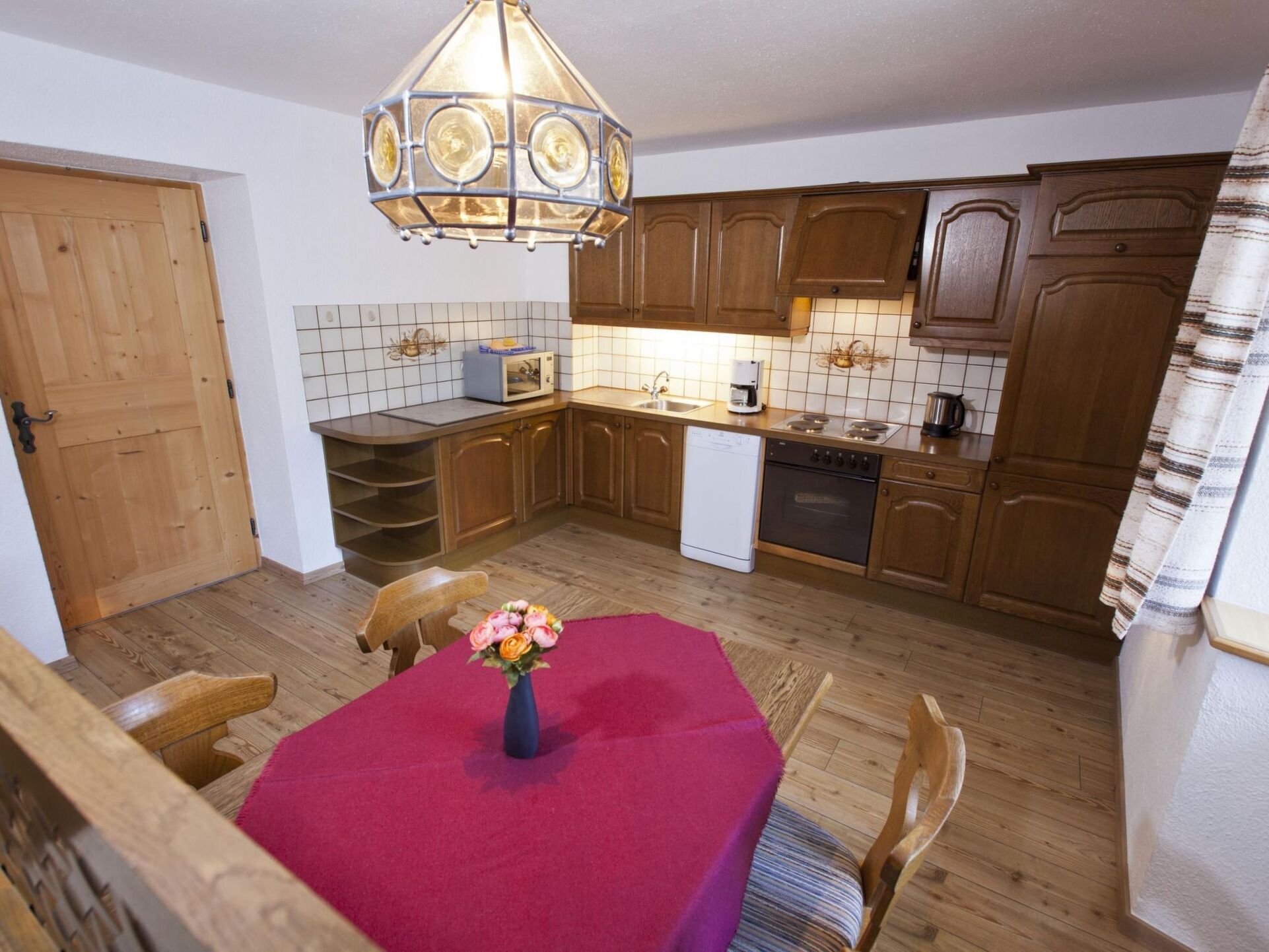 Wunderschöne 2-Zimmer-Wohnung in Landeck, für 4 Personen, 1305