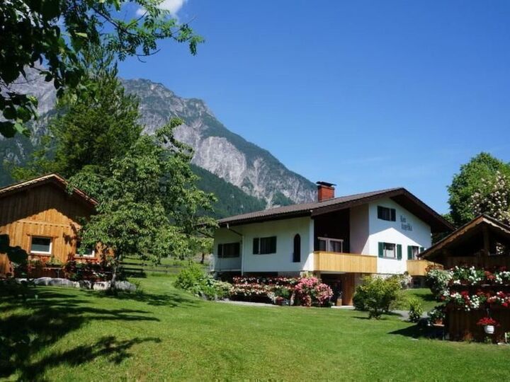 Sumptuous 5-Bed Apartment in Bludenz, Sleeps 11, 1052, Vandans, Austria
