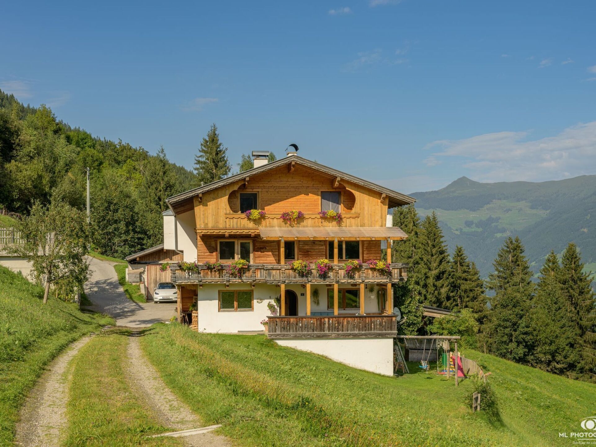 Charmante 4-Zimmer-Ferienwohnung in Schwaz, 7 Schlafplätze, 1324