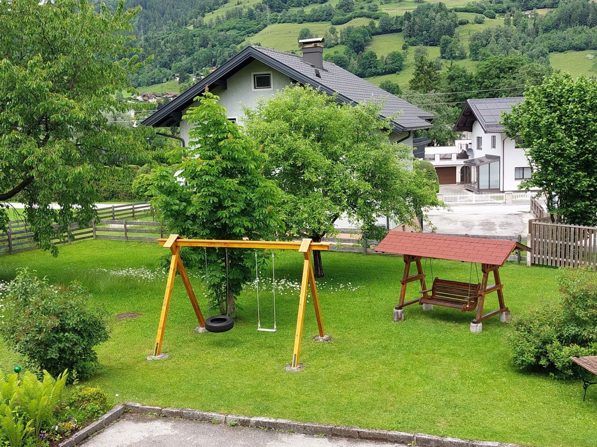 5-Bed House with Mountain View in Liezen, Sleeps 10, 1120