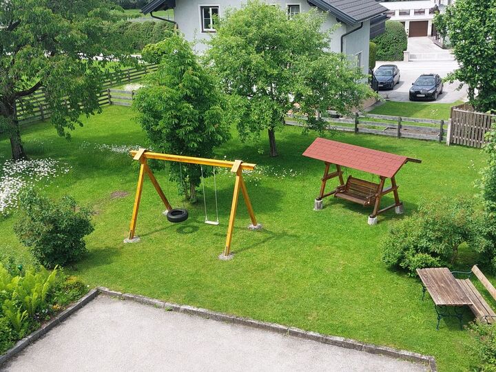 5-Bed House with Mountain View in Liezen, Sleeps 10, 1120