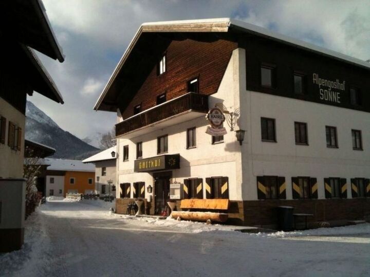 Prunkvolles Haus mit 16 Betten in Reutte, bietet Platz für 39 Personen, 1336